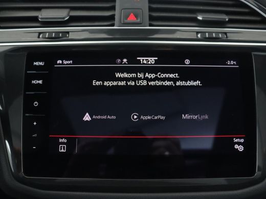 Volkswagen Tiguan 1.4 TSI eHybrid R Line | Panoramadak | Head-Up | Trekhaak | Stoelverwarming | Camera | Park Assis... ActivLease financial lease