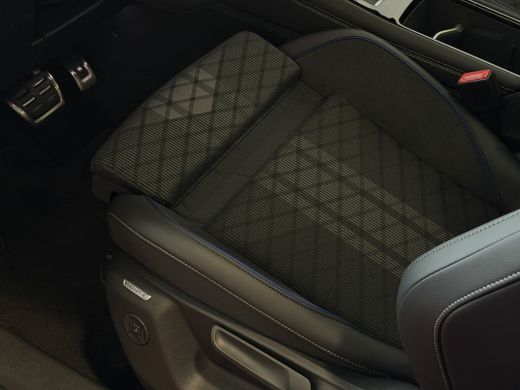 Volkswagen Tiguan 1.5 eHYBRID 272PK NW AUTO R-LINE BLACK PANO XL.NAVI BLACK.STYLE 360.CAM ELEK.KLEP MATRIX.LED 20''... ActivLease financial lease