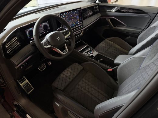 Volkswagen Tiguan 1.5 eHYBRID 272PK NW AUTO R-LINE BLACK PANO XL.NAVI BLACK.STYLE 360.CAM ELEK.KLEP MATRIX.LED 20''... ActivLease financial lease