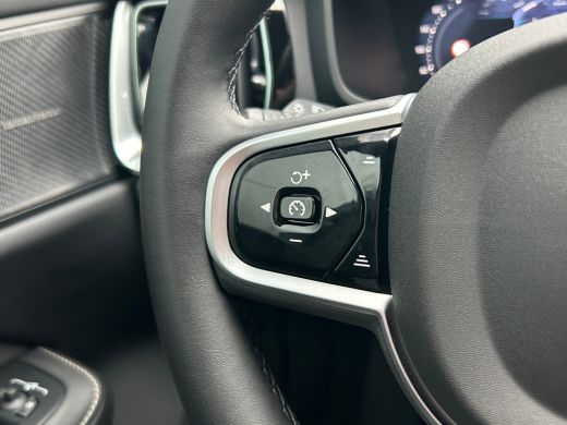 Volvo  V60 2.0 T6 Plug-in hybrid AWD Plus Dark | Forest Lake! | 360 camera | Trekhaak | All-seasons | Harman... ActivLease financial lease