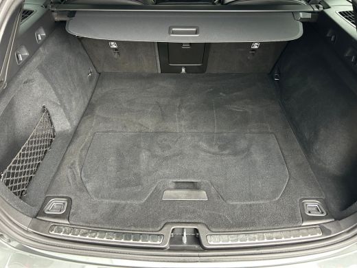 Volvo  V60 2.0 T6 Plug-in hybrid AWD Plus Dark | Forest Lake! | 360 camera | Trekhaak | All-seasons | Harman... ActivLease financial lease