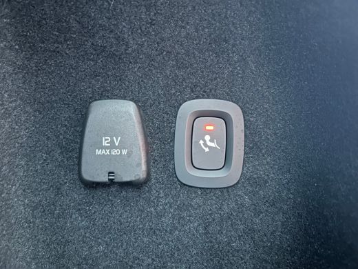 Volvo  V60 2.0 T6 Plug-in hybrid AWD Plus Dark | Forest Lake! | 360 camera | Trekhaak | All-seasons | Harman... ActivLease financial lease