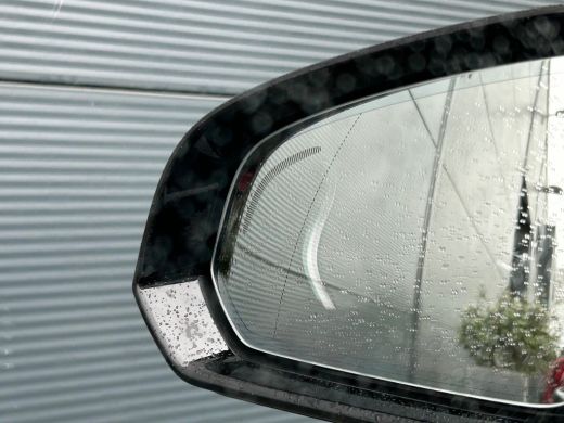 Volvo  V60 2.0 T6 Plug-in hybrid AWD Plus Dark | Forest Lake! | 360 camera | Trekhaak | All-seasons | Harman... ActivLease financial lease