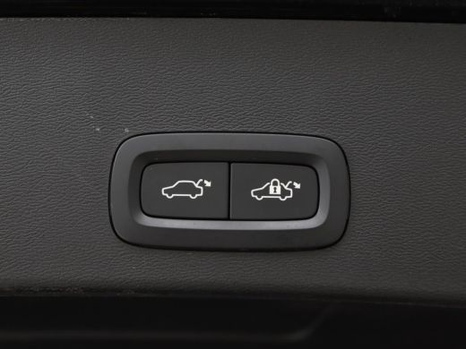 Volvo  XC40 1.5 T4 Recharge Inscription | Leder | Stoel & stuurverwarming | Camera | Carplay | Navigatie | 18... ActivLease financial lease