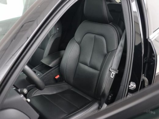 Volvo  XC40 1.5 T4 Recharge Inscription | Leder | Stoel & stuurverwarming | Camera | Carplay | Navigatie | 18... ActivLease financial lease