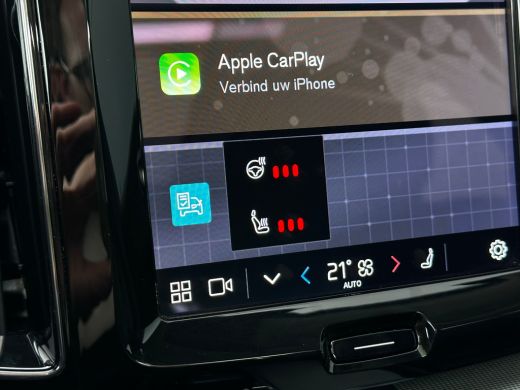 Volvo  XC60 2.0 T6 Plug-in hybrid AWD Plus Dark | Pano | Trekhaak | Memory | 360 camera | All-seasons | Clima... ActivLease financial lease