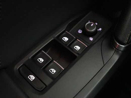 CUPRA Formentor 1.4 eHybrid VZ | 245pk | Stoelverwarming | Adaptive cruise | Memory | Camera | Navigatie | Sfeerv... ActivLease financial lease