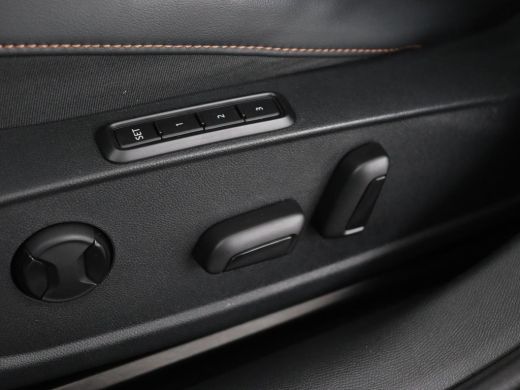 CUPRA Formentor 1.4 eHybrid VZ | 245pk | Stoelverwarming | Adaptive cruise | Memory | Camera | Navigatie | Sfeerv... ActivLease financial lease