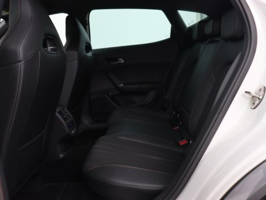 CUPRA Formentor 1.4 eHybrid VZ | 245pk | Stoelverwarming | Adaptive cruise | Memory | Camera | Navigatie | Sfeerv... ActivLease financial lease