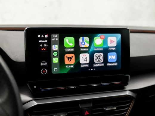 CUPRA Leon Sportstourer Sportstourer 1.4 e-Hybrid VZ 245Pk Automaat (APPLE CARPLAY, GROOT NAVI, DIGITAL COCKPIT, CAMERA, ... ActivLease financial lease