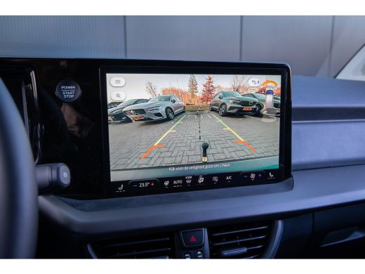 Ford E-Transit Courier Limited 44 kWh DIRECT LEVERBAAR | Trekhaak | Adapt. Cruise | Dodehoek Detectie | Camera | Winter-... ActivLease financial lease