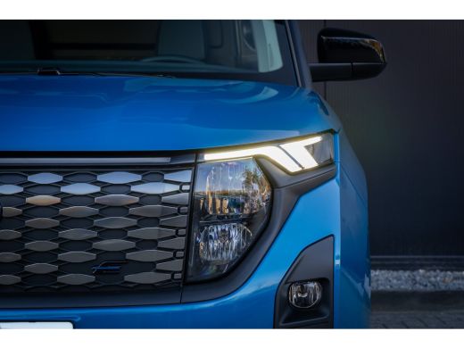Ford E-Transit Courier Limited 44 kWh DIRECT LEVERBAAR | Trekhaak | Adapt. Cruise | Dodehoek Detectie | Camera | Winter-... ActivLease financial lease