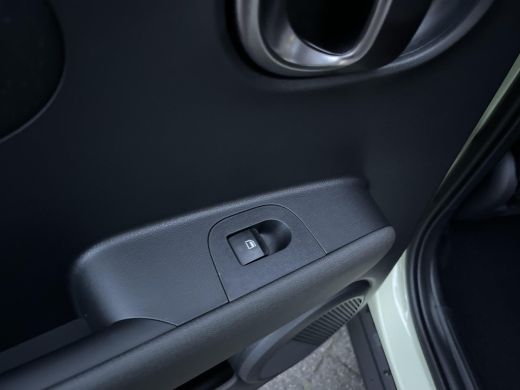 Hyundai Inster Pulse 49 kWh | Rijklaarprijs! Dus geen extra afleverkosten! | Apple CarPlay/Android Auto | Cruise... ActivLease financial lease