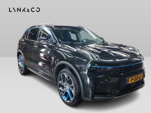 Lynk & Co 01 1.5 262pk PHEV 360&deg; Cam Pano.dak Stoelverw. Carplay ActivLease financial lease