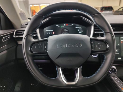 Lynk & Co 01 1.5 262pk PHEV 360&deg; Cam Pano.dak Stoelverw. Carplay ActivLease financial lease