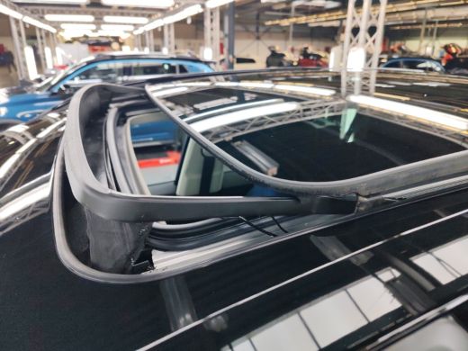 Lynk & Co 01 1.5 262pk Plug-in 360&deg; Carplay Pano.Dak Stoelverw. Incl.BTW ActivLease financial lease