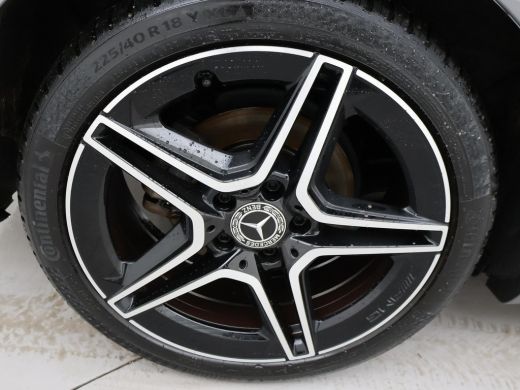 Mercedes-Benz A-Klasse 180D AUT. NIEUW MODEL + WIDESCREEN MBUX | CAMERA | 18" AMG | STOELVERW. | LED | DAB ActivLease financial lease