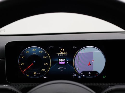 Mercedes-Benz A-Klasse 180D AUT. NIEUW MODEL + WIDESCREEN MBUX | CAMERA | 18" AMG | STOELVERW. | LED | DAB ActivLease financial lease