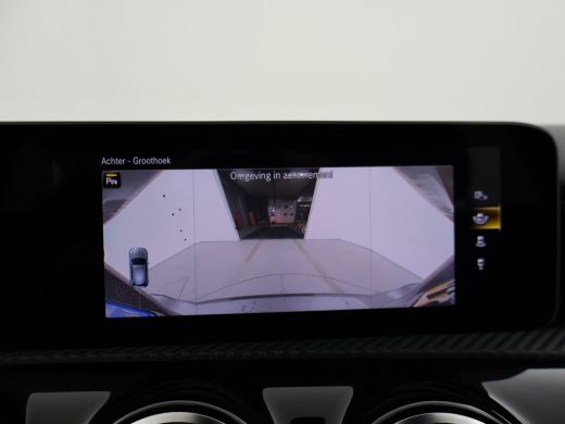 Mercedes-Benz A-Klasse 180D AUT. NIEUW MODEL + WIDESCREEN MBUX | CAMERA | 18" AMG | STOELVERW. | LED | DAB ActivLease financial lease