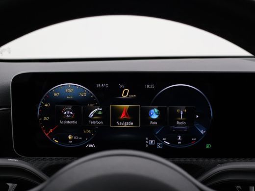 Mercedes-Benz A-Klasse 180D AUT. NIEUW MODEL + WIDESCREEN MBUX | CAMERA | 18" AMG | STOELVERW. | LED | DAB ActivLease financial lease