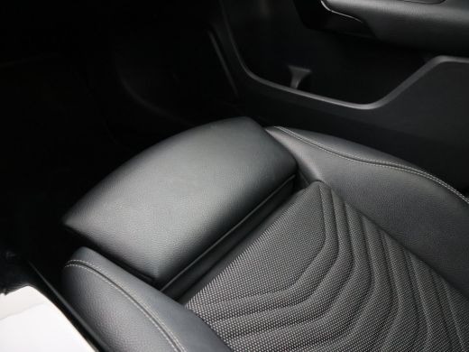 Mercedes-Benz A-Klasse 180D AUT. NIEUW MODEL + WIDESCREEN MBUX | CAMERA | 18" AMG | STOELVERW. | LED | DAB ActivLease financial lease