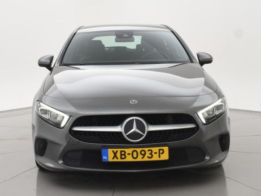 Mercedes-Benz A-Klasse 180D AUT. NIEUW MODEL + WIDESCREEN MBUX | CAMERA | 18" AMG | STOELVERW. | LED | DAB ActivLease financial lease