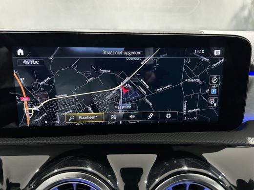 Mercedes-Benz A-Klasse 250e AMG// Panoramadak // Memory // MultiBeam LED // Keyless // Magno Grijs // Augmented ActivLease financial lease