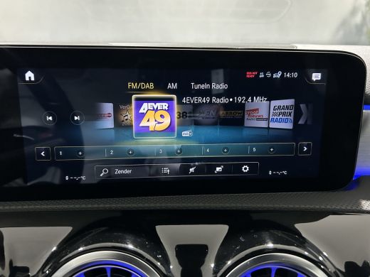 Mercedes-Benz A-Klasse 250e AMG// Panoramadak // Memory // MultiBeam LED // Keyless // Magno Grijs // Augmented ActivLease financial lease