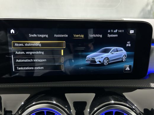 Mercedes-Benz A-Klasse 250e AMG// Panoramadak // Memory // MultiBeam LED // Keyless // Magno Grijs // Augmented ActivLease financial lease