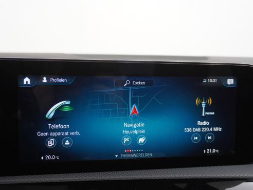 Mercedes-Benz A-Klasse 250e AMG // Panoramadak // Memory // Trekhaak // Keyless // Carplay // Sfeerverlichting // MultiB... ActivLease financial lease