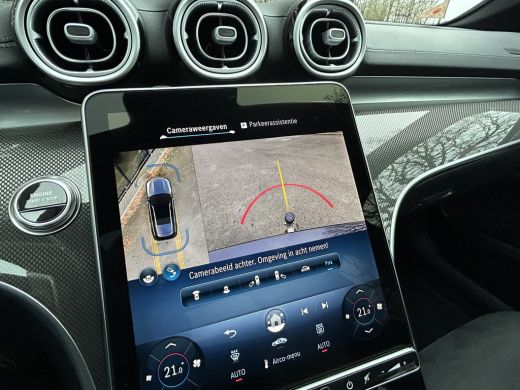 Mercedes-Benz C-Klasse 300e AMG Estate // Trekhaak // Panoramadak // Distronic // 360 Camera // Memory // Sfeerverlichting ActivLease financial lease