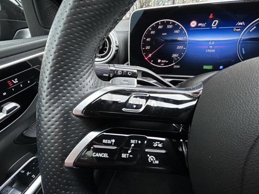 Mercedes-Benz C-Klasse 300e AMG Estate // Trekhaak // Panoramadak // Distronic // 360 Camera // Memory // Sfeerverlichting ActivLease financial lease