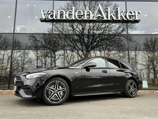 Mercedes-Benz C-Klasse 300e AMG Estate // Trekhaak // Panoramadak // Distronic // 360 Camera // Memory // Sfeerverlichting ActivLease financial lease