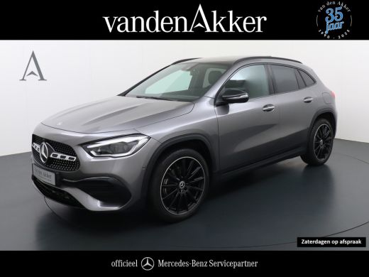 Mercedes-Benz GLA 250 e AMG // Panoramadak // 20" AMG Velgen // Nightpakket // Sfeerverlichting // Camera //