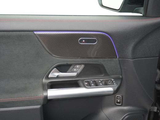 Mercedes-Benz GLA 250 e AMG // Panoramadak // 20" AMG Velgen // Nightpakket // Sfeerverlichting // Camera // ActivLease financial lease