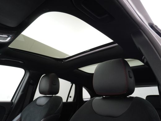 Mercedes-Benz GLA 250 e AMG // Panoramadak // 20" AMG Velgen // Nightpakket // Sfeerverlichting // Camera // ActivLease financial lease