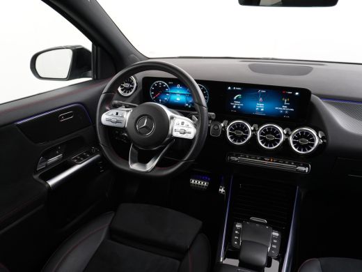 Mercedes-Benz GLA 250 e AMG // Panoramadak // 20" AMG Velgen // Nightpakket // Sfeerverlichting // Camera // ActivLease financial lease