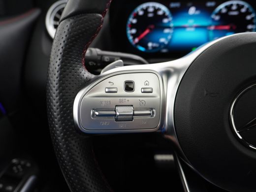 Mercedes-Benz GLA 250 e AMG // Panoramadak // 20" AMG Velgen // Nightpakket // Sfeerverlichting // Camera // ActivLease financial lease