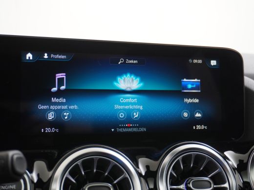 Mercedes-Benz GLA 250 e AMG // Panoramadak // 20" AMG Velgen // Nightpakket // Sfeerverlichting // Camera // ActivLease financial lease