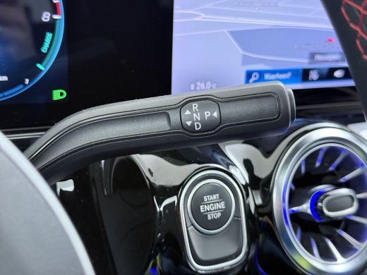 Mercedes-Benz GLA 250e AMG // Memory Stoelen // Distronic // Panoramadak // Rij Assistentiepakket // MultiBeam LED ... ActivLease financial lease