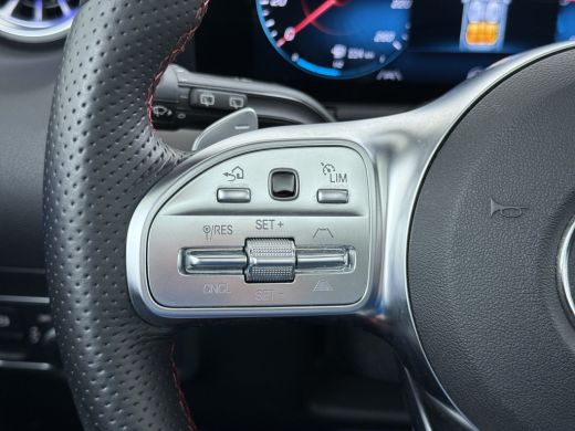 Mercedes-Benz GLA 250e AMG // Memory Stoelen // Distronic // Panoramadak // Rij Assistentiepakket // MultiBeam LED ... ActivLease financial lease