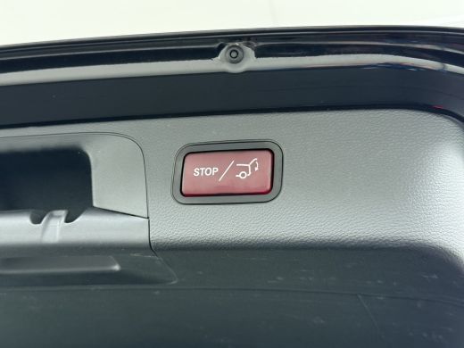 Mercedes-Benz GLC 250 4Matic // Trekhaak // Burmester // Panoramadak // Memory Stoelen // 360 Camera // 20" // Lede... ActivLease financial lease