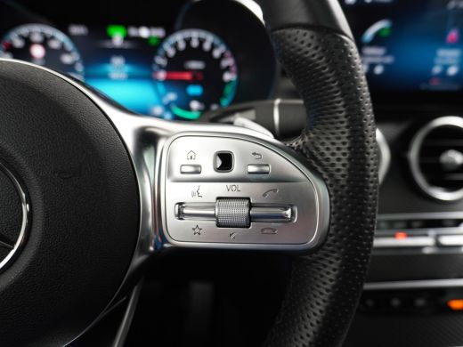 Mercedes-Benz GLC 300e AMG 4Matic // Panoramadak // Burmester // 360 Camera // Keyless // Carbon // Sfeerverlichtin... ActivLease financial lease