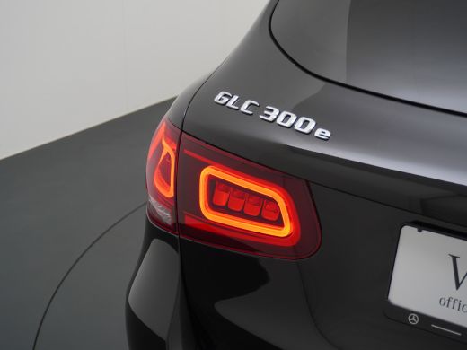 Mercedes-Benz GLC 300e AMG 4Matic // Panoramadak // Burmester // 360 Camera // Keyless // Carbon // Sfeerverlichtin... ActivLease financial lease