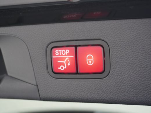 Mercedes-Benz GLC 300e AMG 4Matic // Panoramadak // Burmester // 360 Camera // Keyless // Carbon // Sfeerverlichtin... ActivLease financial lease