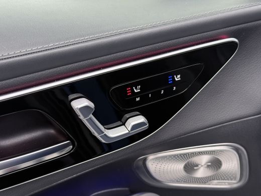 Mercedes-Benz GLC 300e AMG 4Matic // Trekhaak // Massage // Burmester 3D // Multi Contour Stoelen // 360 // Distron... ActivLease financial lease