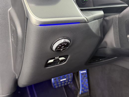 Mercedes-Benz GLC 300e AMG 4Matic // Trekhaak // Massage // Burmester 3D // Multi Contour Stoelen // 360 // Distron... ActivLease financial lease