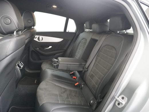 Mercedes-Benz GLC 300e Coup&eacute; AMG 4Matic // Burmester / Magno Grijs // 20 inch // Treeplanken // Night pakket ActivLease financial lease