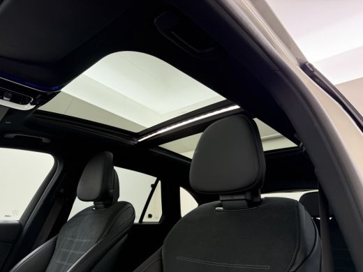 Mercedes-Benz GLC 400e 4Matic AMG 381PK // Airmatic // Trekhaak // Panoramadak // Achteras besturing // Memory // T... ActivLease financial lease