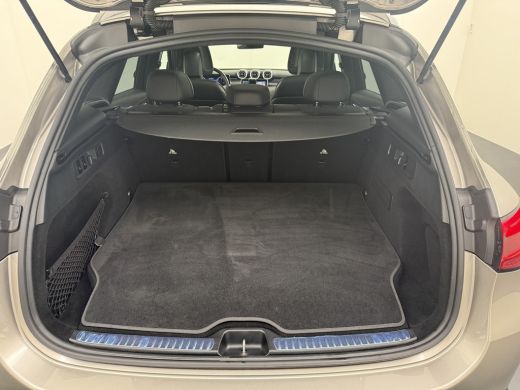 Mercedes-Benz GLC 400e 4Matic AMG 381PK // Airmatic // Trekhaak // Panoramadak // Achteras besturing // Memory // T... ActivLease financial lease